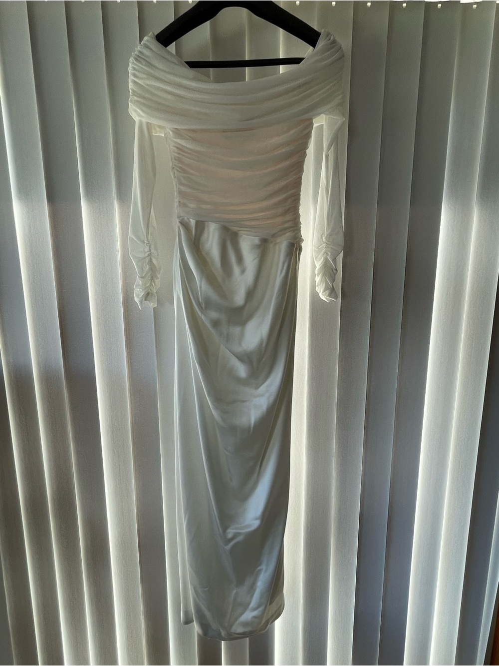 BHLDN - Anthropologie- Off-the-Shoulder Folded Bodice Ivory Wedding Gown- M - Picture 9 of 12